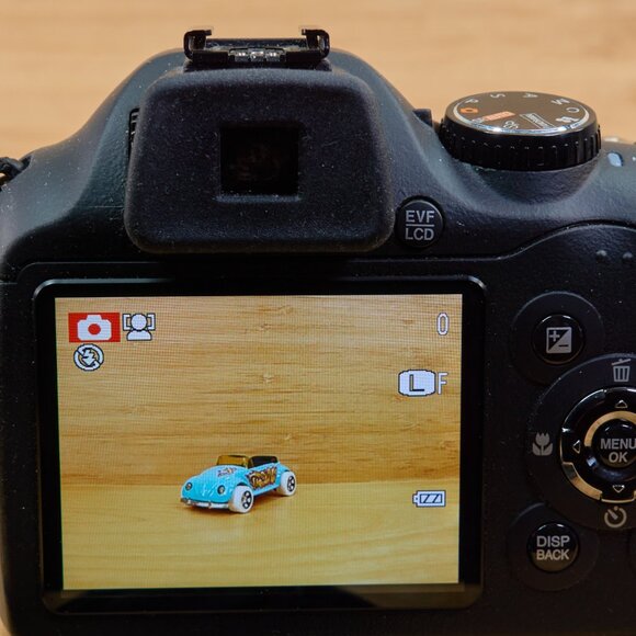 Fujifilm Finepix SL280 14MP Digital Camera, 28X Optical Zoom Lens - Picture 5 of 8
